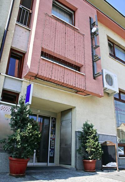 Maxim 3*